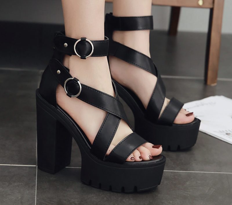 Agne Dame Platform Sandal - sort