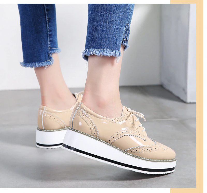 Akira Laklæder Platform-sko Til Kvinder - Beige