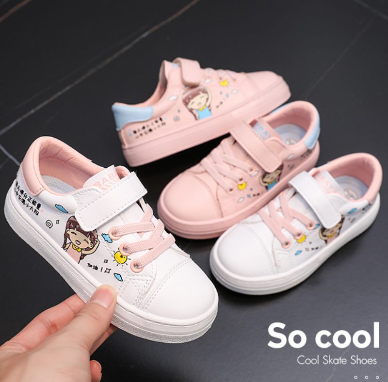 Akoni Piges Afslappede Sneaker - Hvid