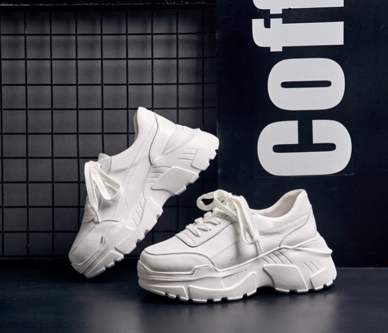Alcolea Sneaker I Læder Med Snørebånd Til Kvinder - Hvid