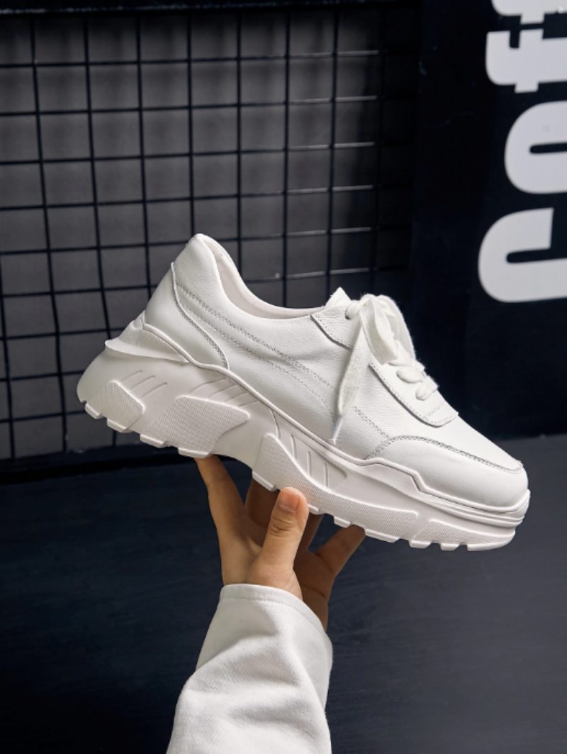 Alcolea Sneaker I Læder Med Snørebånd Til Kvinder - Hvid