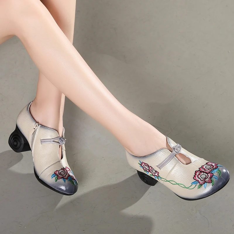 Aleida Dame Broderi Pumps Sko - Grå