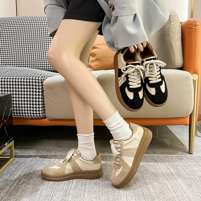 Alma Sneaker I Læder Med Snørebånd Til Kvinder - Kakhi