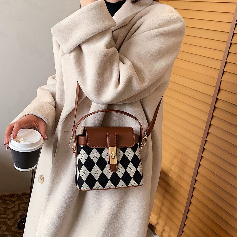 Alpe Mini Læder Crossbody Håndtaske Til Kvinder - Sort