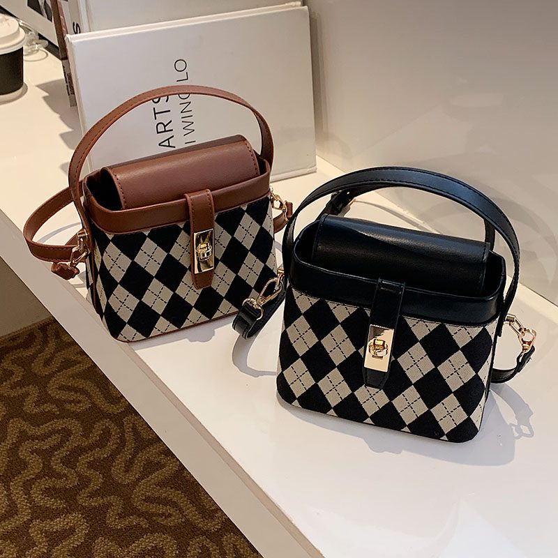 Alpe Mini Læder Crossbody Håndtaske Til Kvinder - Sort
