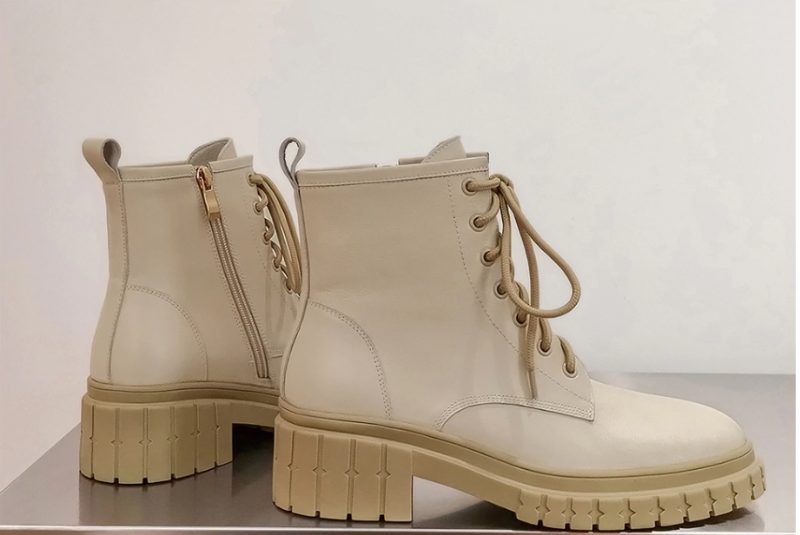 Arrieta Støvler Ankelhøjde - Beige kort plys