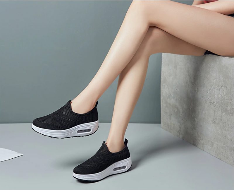 Bennu Sorte Walking-sko Til Kvinders Platform - Sort