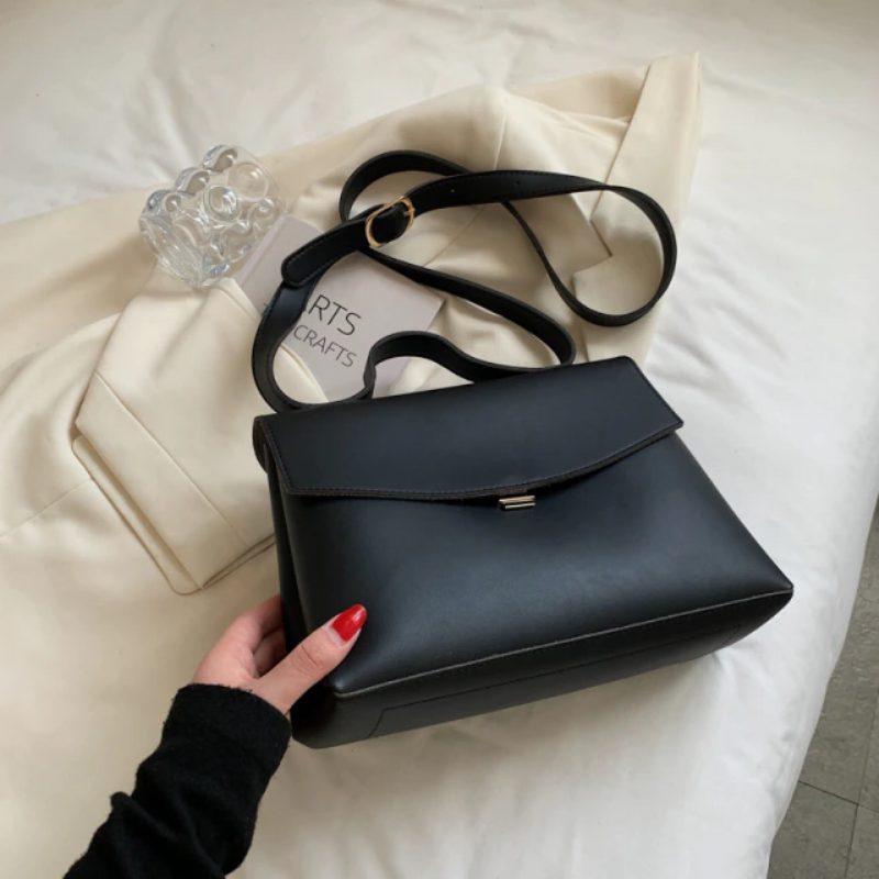 Bianco Small Crossbody-håndtaske I Læder Til Kvinder - Sort
