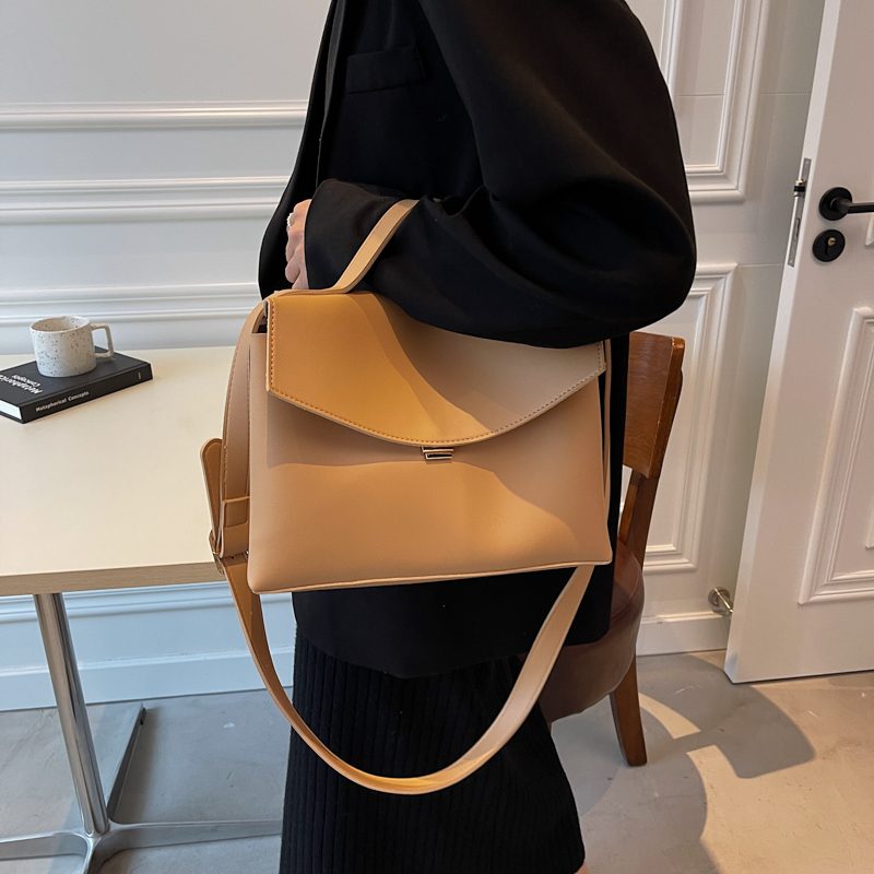 Bianco Small Crossbody-håndtaske I Læder Til Kvinder - Sort