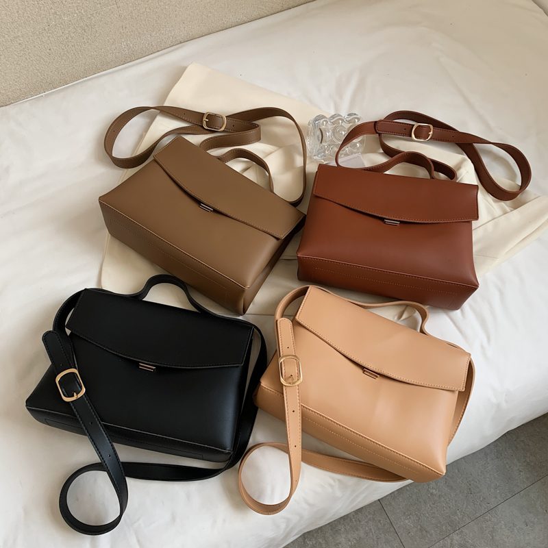 Bianco Small Crossbody-håndtaske I Læder Til Kvinder - Sort