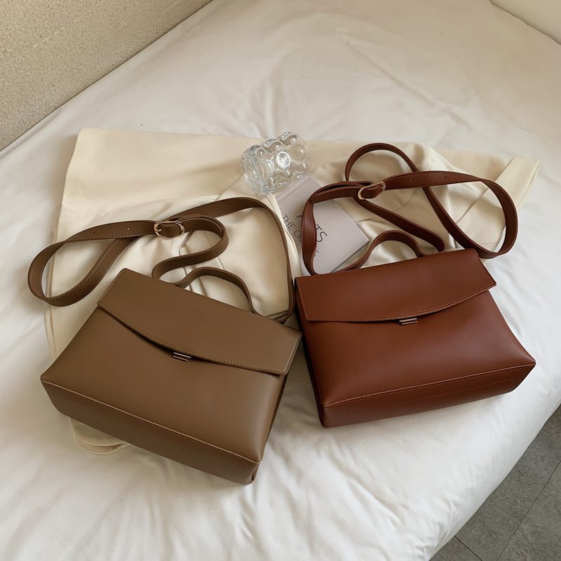 Bianco Small Crossbody-håndtaske I Læder Til Kvinder - Sort