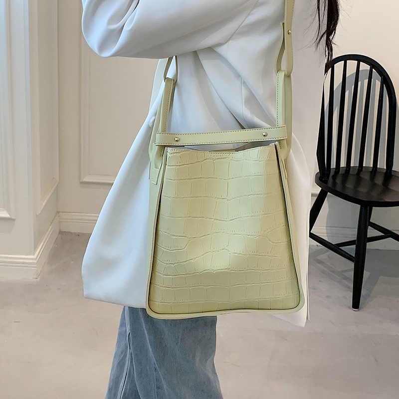 Buitron Crossbody-håndtaske I Læder Til Kvinder - Beige