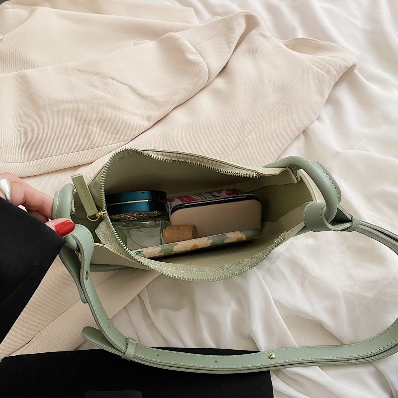 Capricho Crossbody-håndtaske I Imiteret Læder Til Kvinder - Grøn