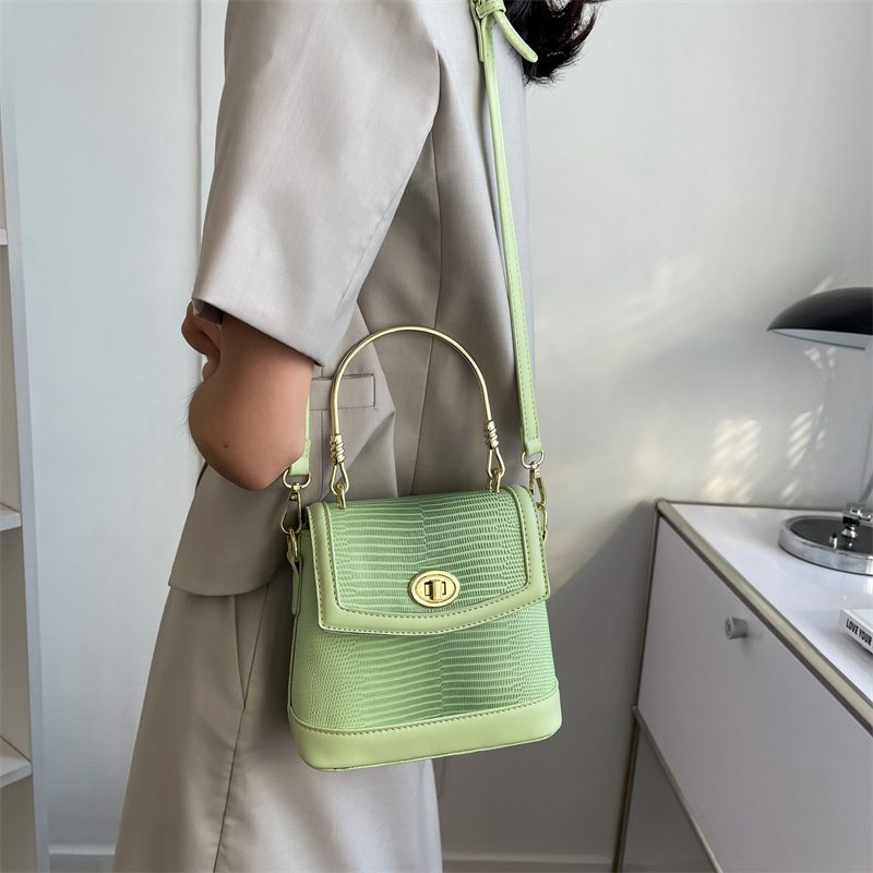 Caruso Mini Læder Crossbody Håndtaske Til Kvinder - Pink