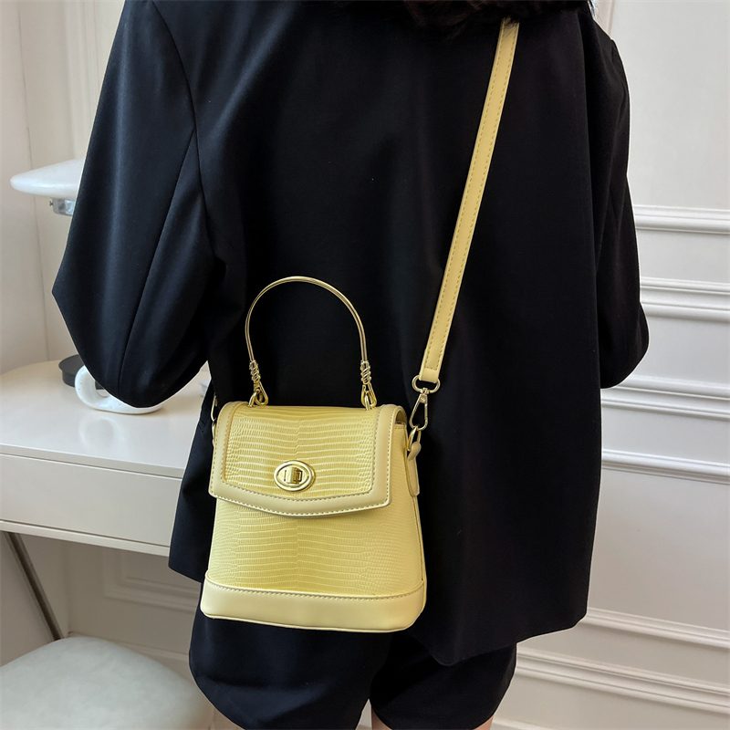 Caruso Mini Læder Crossbody Håndtaske Til Kvinder - Pink