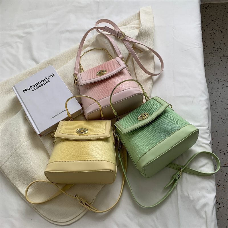 Caruso Mini Læder Crossbody Håndtaske Til Kvinder - Pink