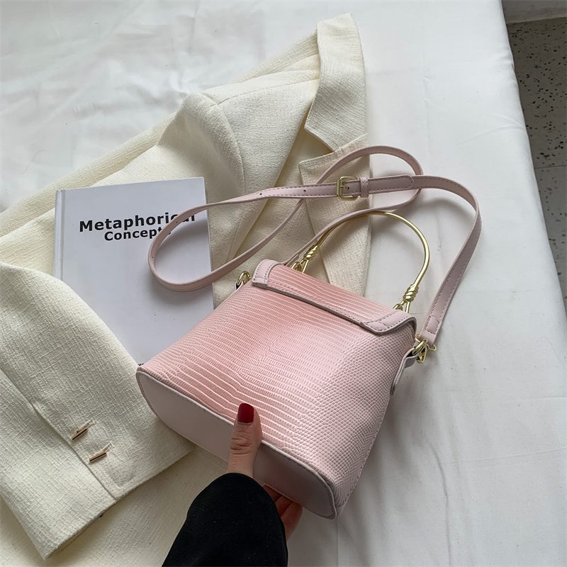 Caruso Mini Læder Crossbody Håndtaske Til Kvinder - Pink