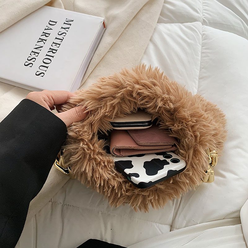 Celeste Chunky Kæde Skulder Håndtaske Til Kvinder - Khaki