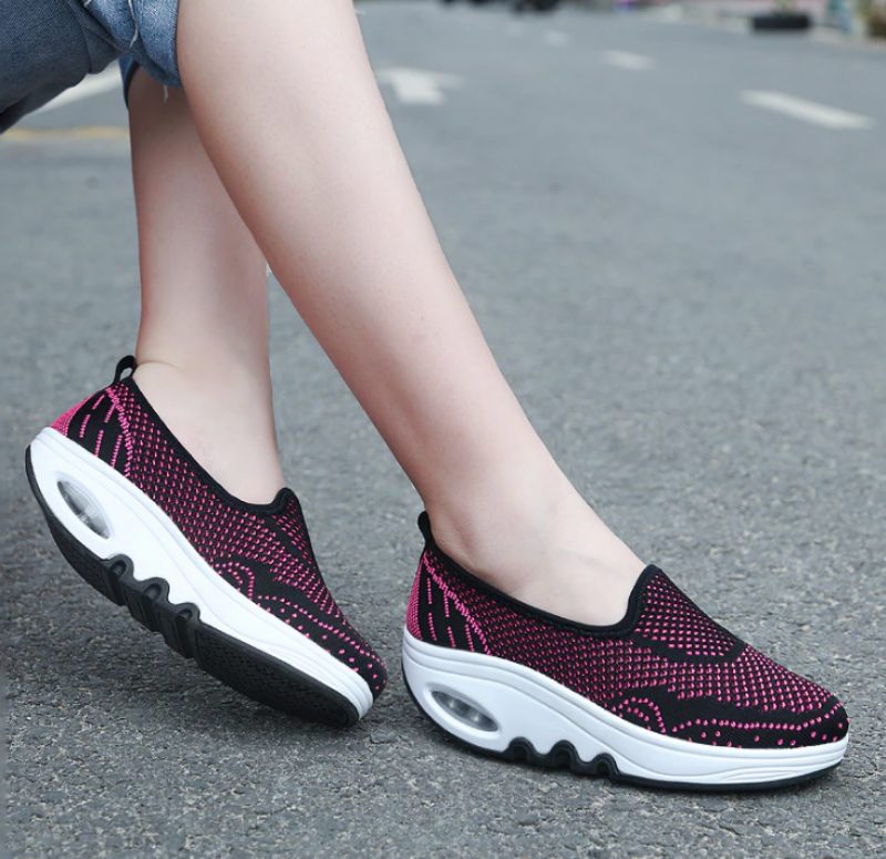 Chajaya Slip-on Åndbare Sko Til Kvinder - Sort Rosa