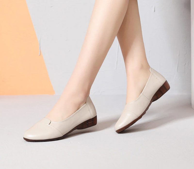 Cher Flade Læder Loafer Slip-on Sko Til Kvinder - Beige