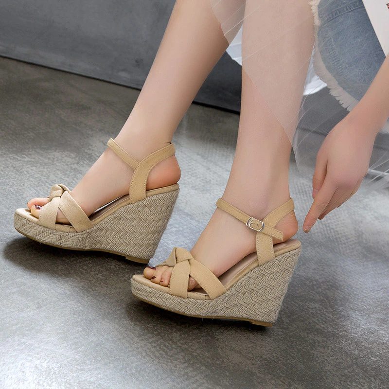 Creta Elegant Wedge Black Sandal Til Kvinder - Sort
