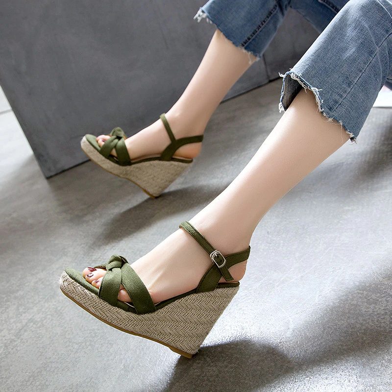 Creta Elegant Wedge Black Sandal Til Kvinder - Sort
