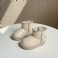 Beige pels