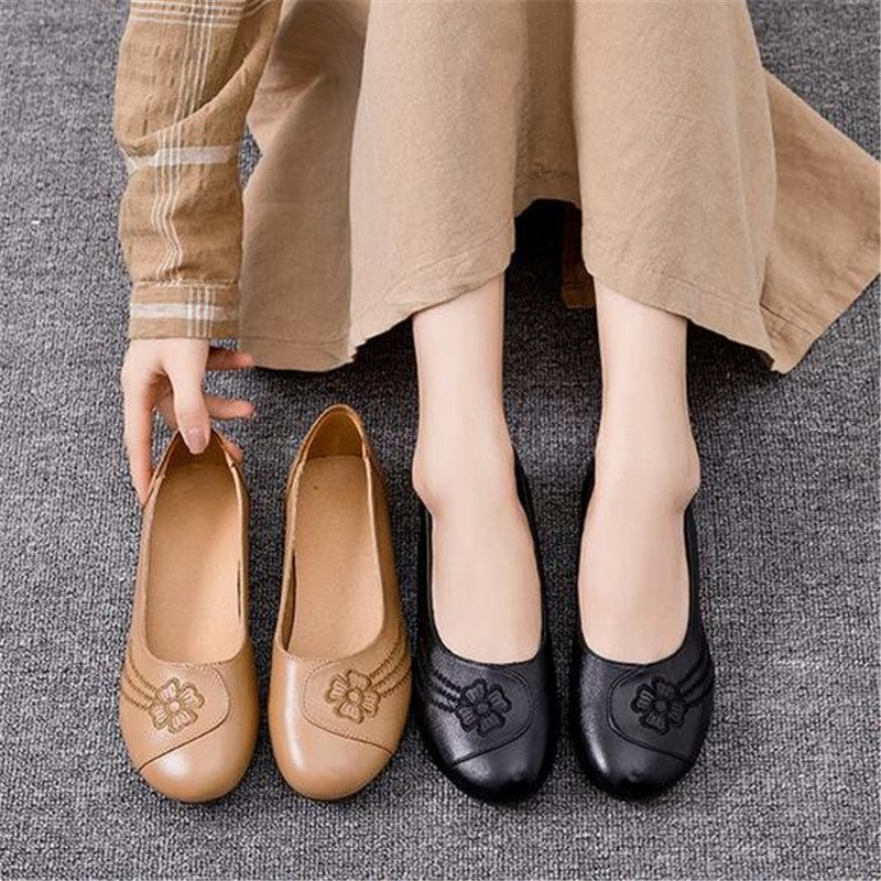 Dianna Damebroderede Bløde Læder Slip-on Loafer Sko - Khaki