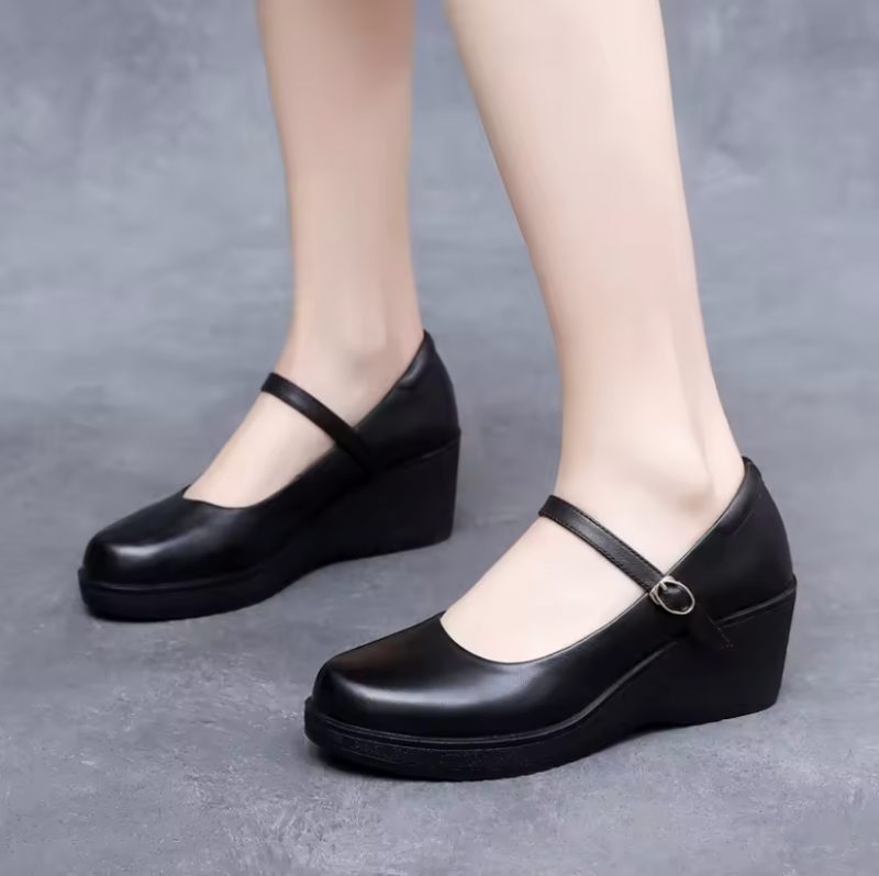 Elaine Dame Ankel Strap Wedges Pumps - Sort