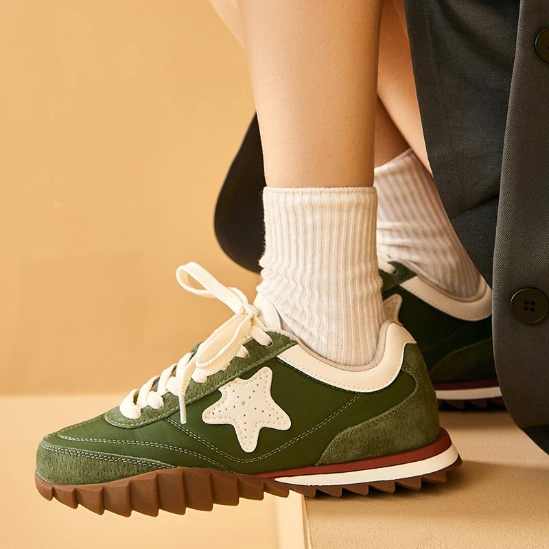 Gerda Sneaker Med Snøre Til Kvinder - Sort
