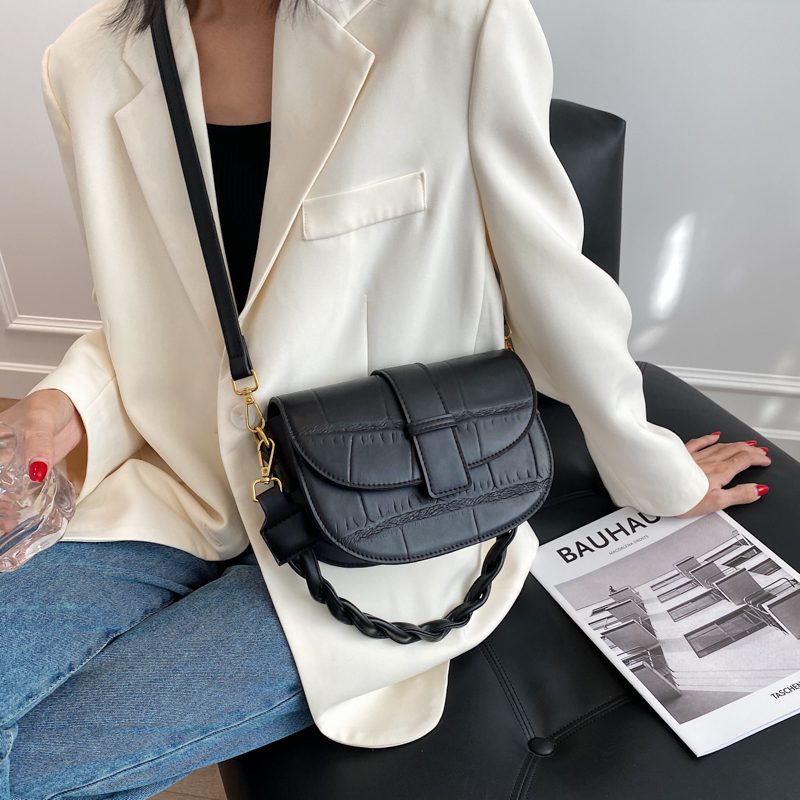 Gillen Small Crossbody-håndtaske I Læder Til Kvinder - Sort