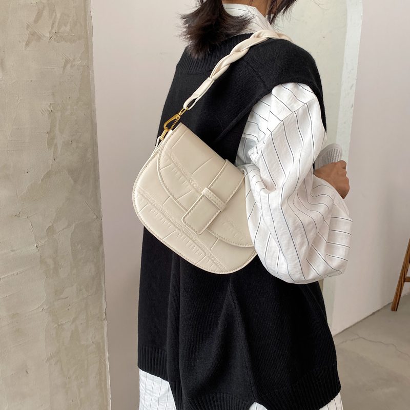 Gillen Small Crossbody-håndtaske I Læder Til Kvinder - Sort