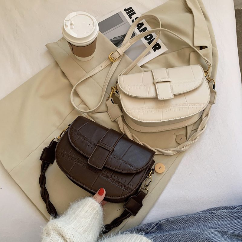 Gillen Small Crossbody-håndtaske I Læder Til Kvinder - Sort
