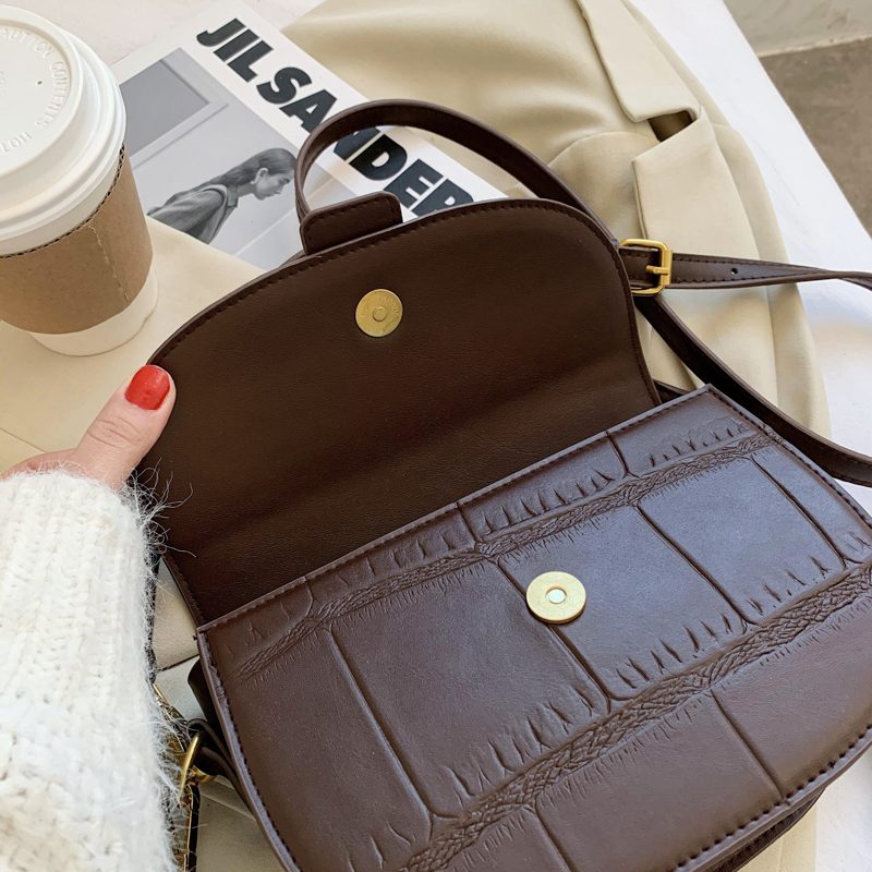 Gillen Small Crossbody-håndtaske I Læder Til Kvinder - Sort