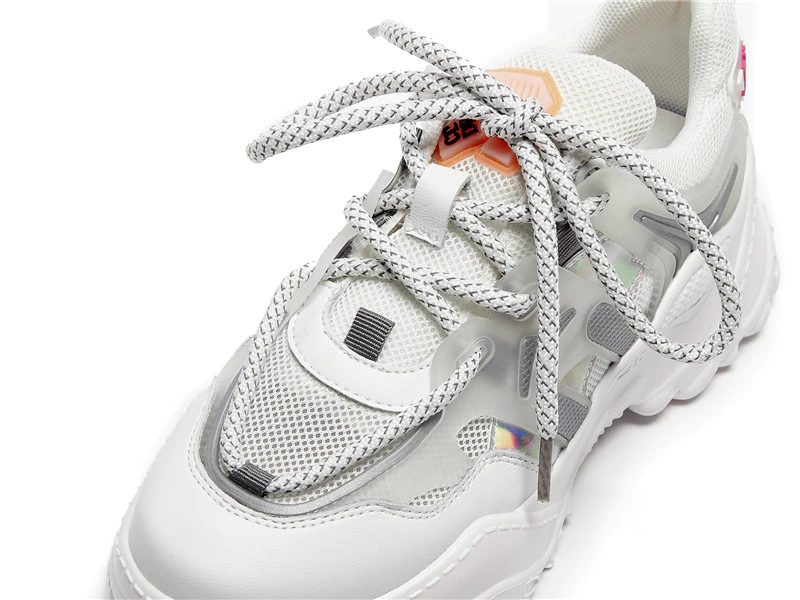 Grasso Åndbar Sneaker Med Snørebånd Til Kvinder - Beige