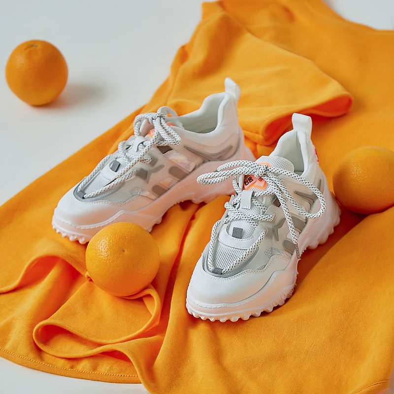 Grasso Åndbar Sneaker Med Snørebånd Til Kvinder - Beige