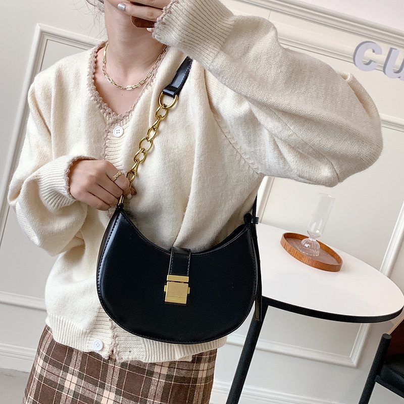 Jaxyn Crossbody-håndtaske I Læder Til Kvinder - Sort