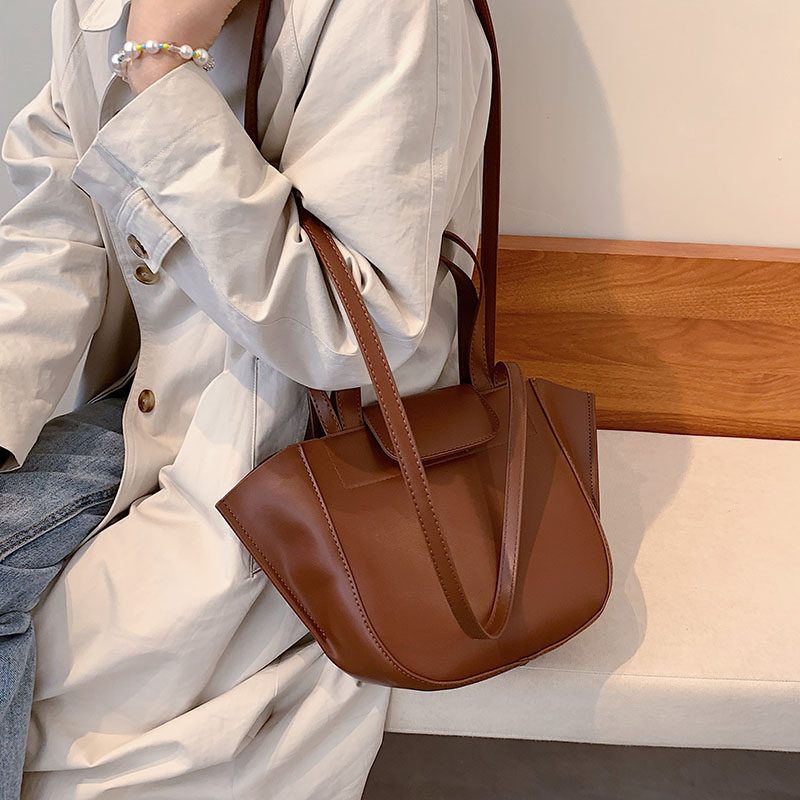 Karoli Dame Designer Kort Håndtag Læder Cross Shoulder Håndtaske - Sort