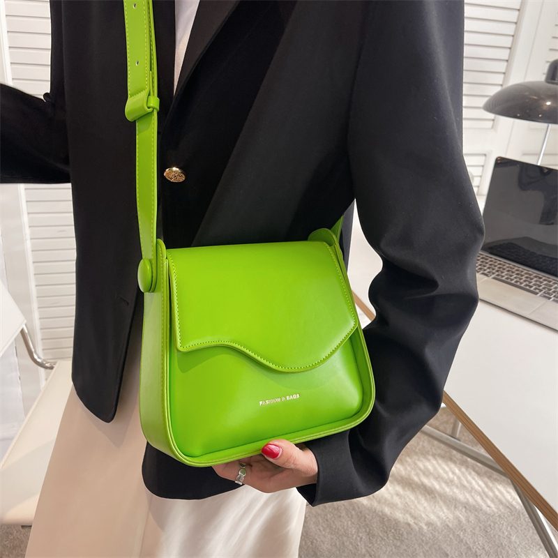 Latty Small Crossbody-håndtaske I Læder Til Kvinder - Grøn