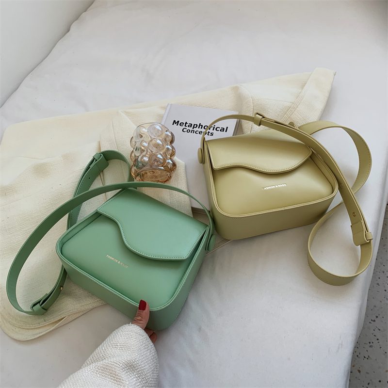 Latty Small Crossbody-håndtaske I Læder Til Kvinder - Grøn