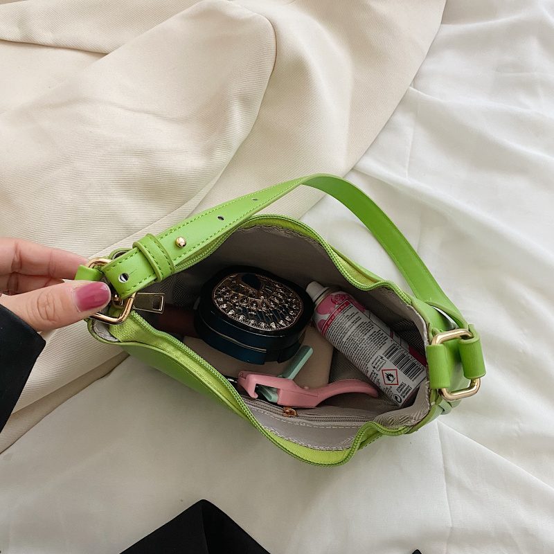 Lirio Lille Crossbody-håndtaske I Læder Til Kvinder - Grøn