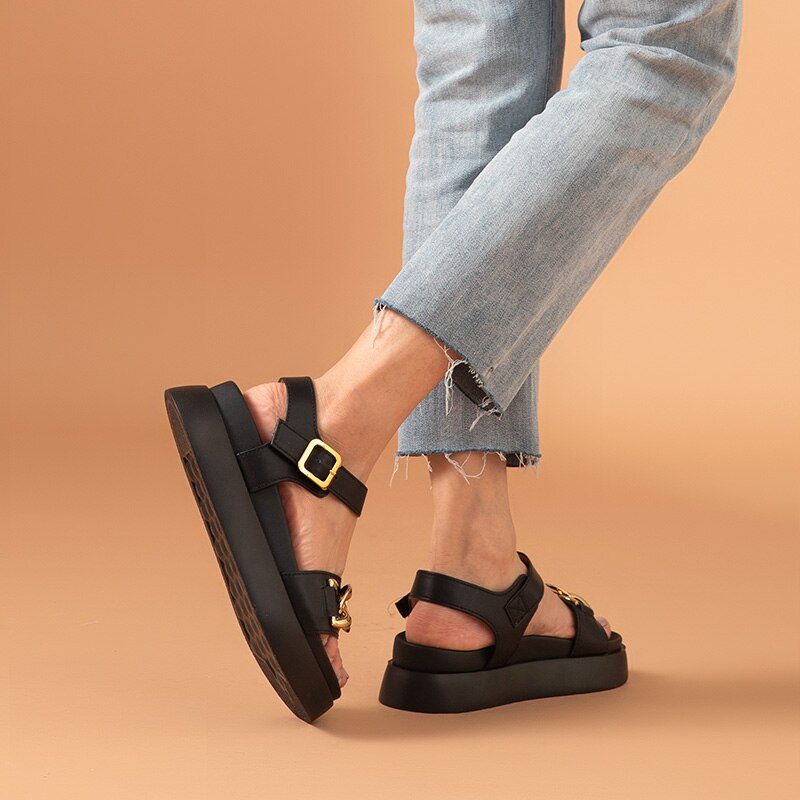 Lucrecia Lædersandal Med Ankelspænde Til Kvinder - Beige