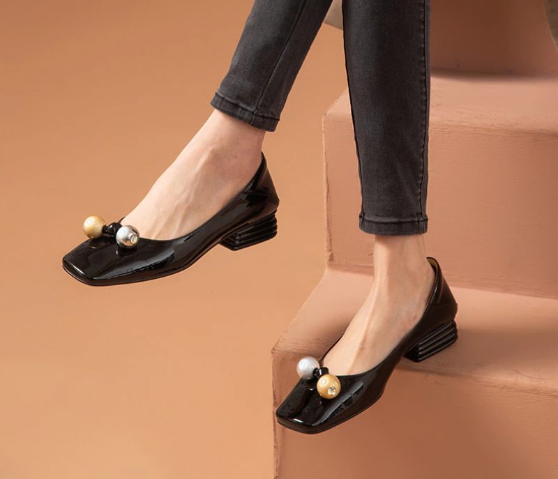 Lucrecia Laklæder Flat Loafer Sko - Sort