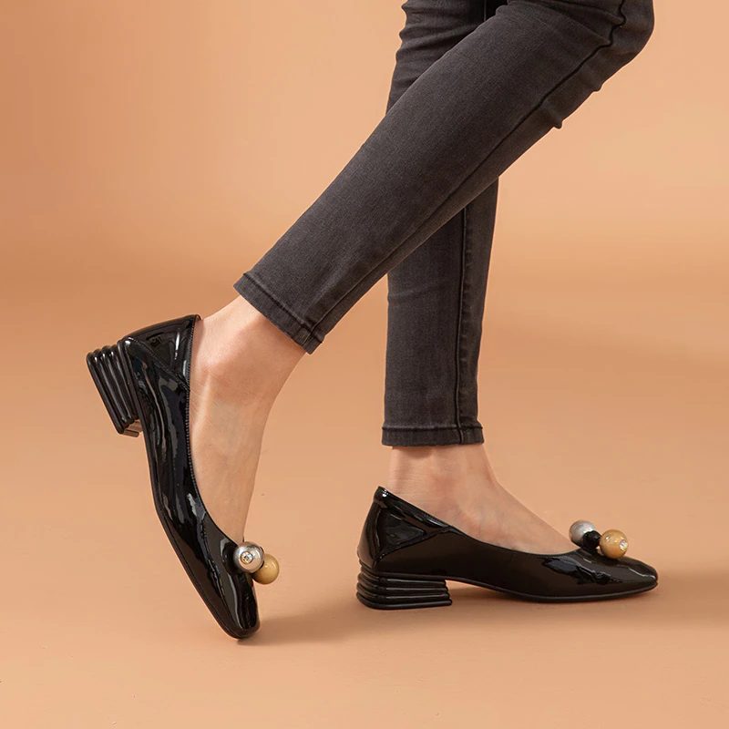 Lucrecia Laklæder Flat Loafer Sko - Sort