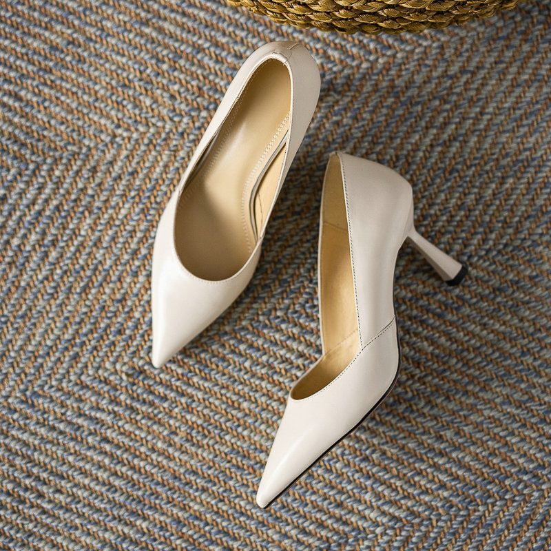Luisa Kvinders Bryllup Tynde Høje Pumps - Beige