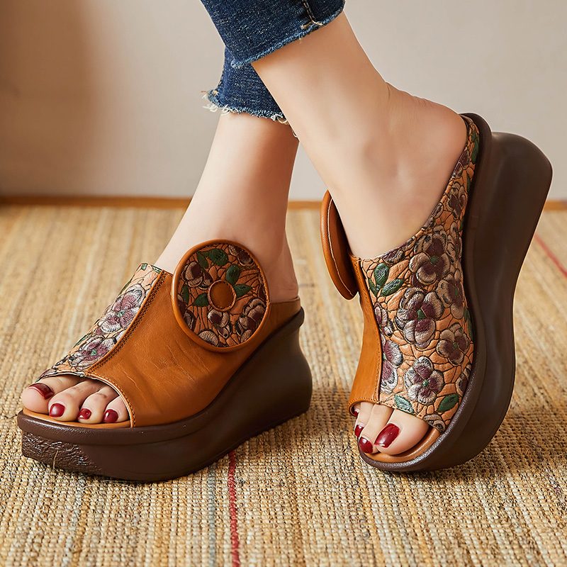 Michelle Kvinders Platform Wedges Træsko - Grøn
