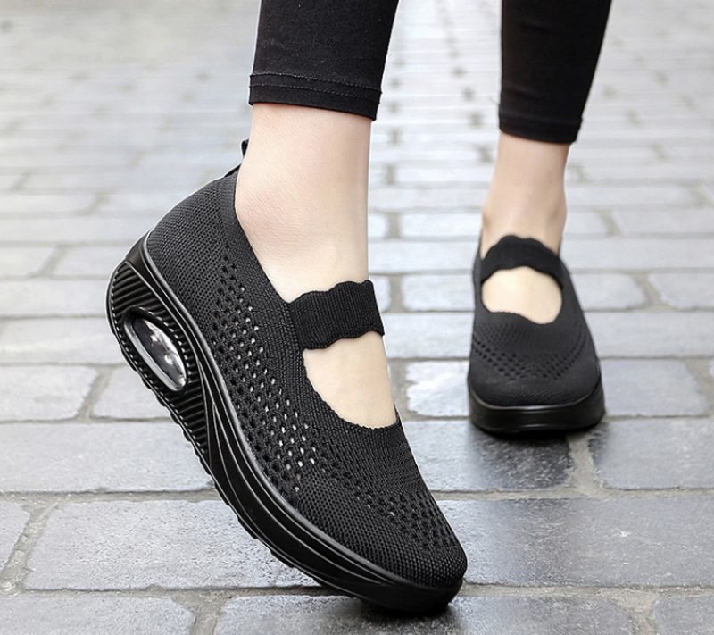 Ninoska Platform Slip-on Sorte Sko Til Kvinder - Sort