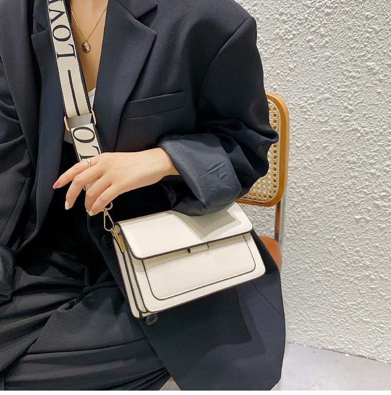 Pardillo Crossbody-håndtaske I Læder Med Flap Til Kvinder - Hvid