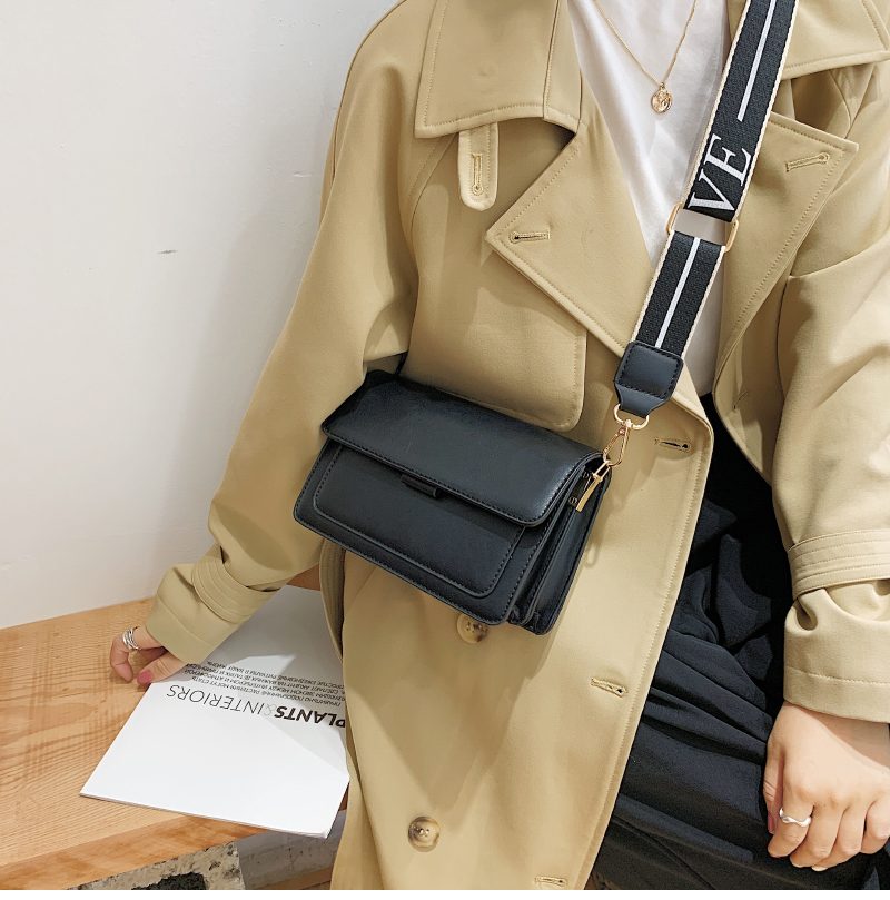 Pardillo Crossbody-håndtaske I Læder Med Flap Til Kvinder - Hvid