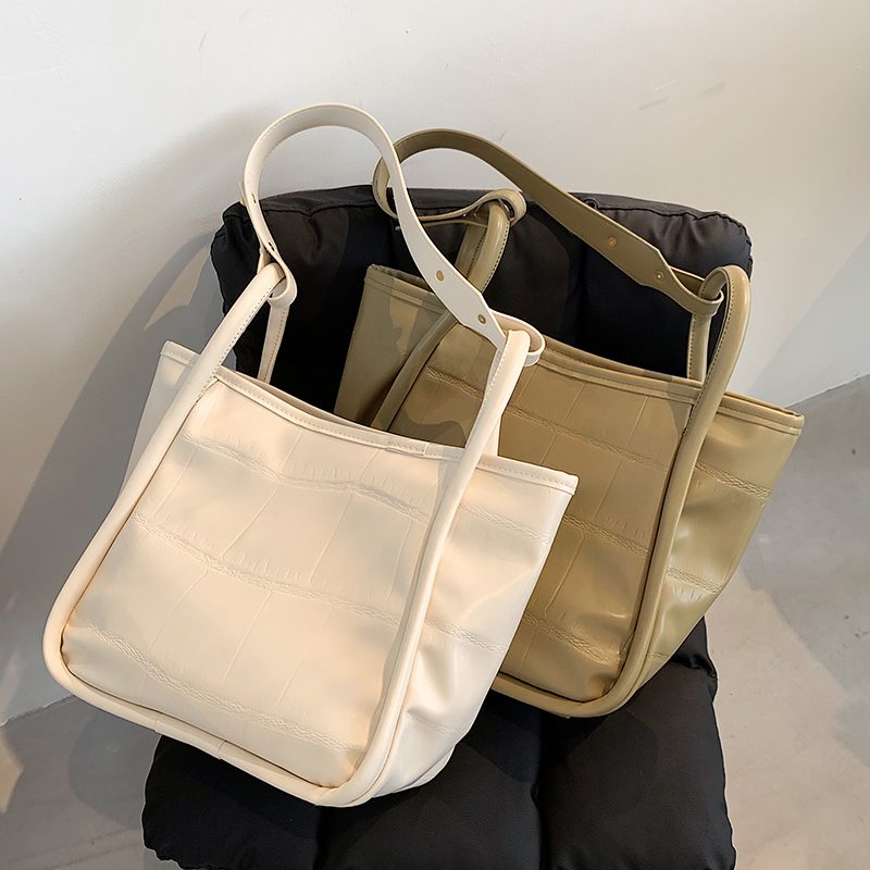 Peniche Crossbody-håndtaske I Læder Til Kvinder - Sort